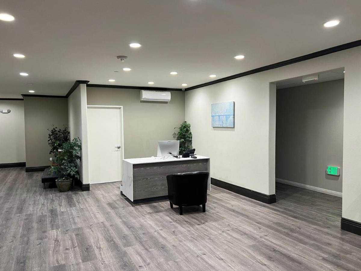 Aspire Inn & Suites Orange Ngoại thất bức ảnh