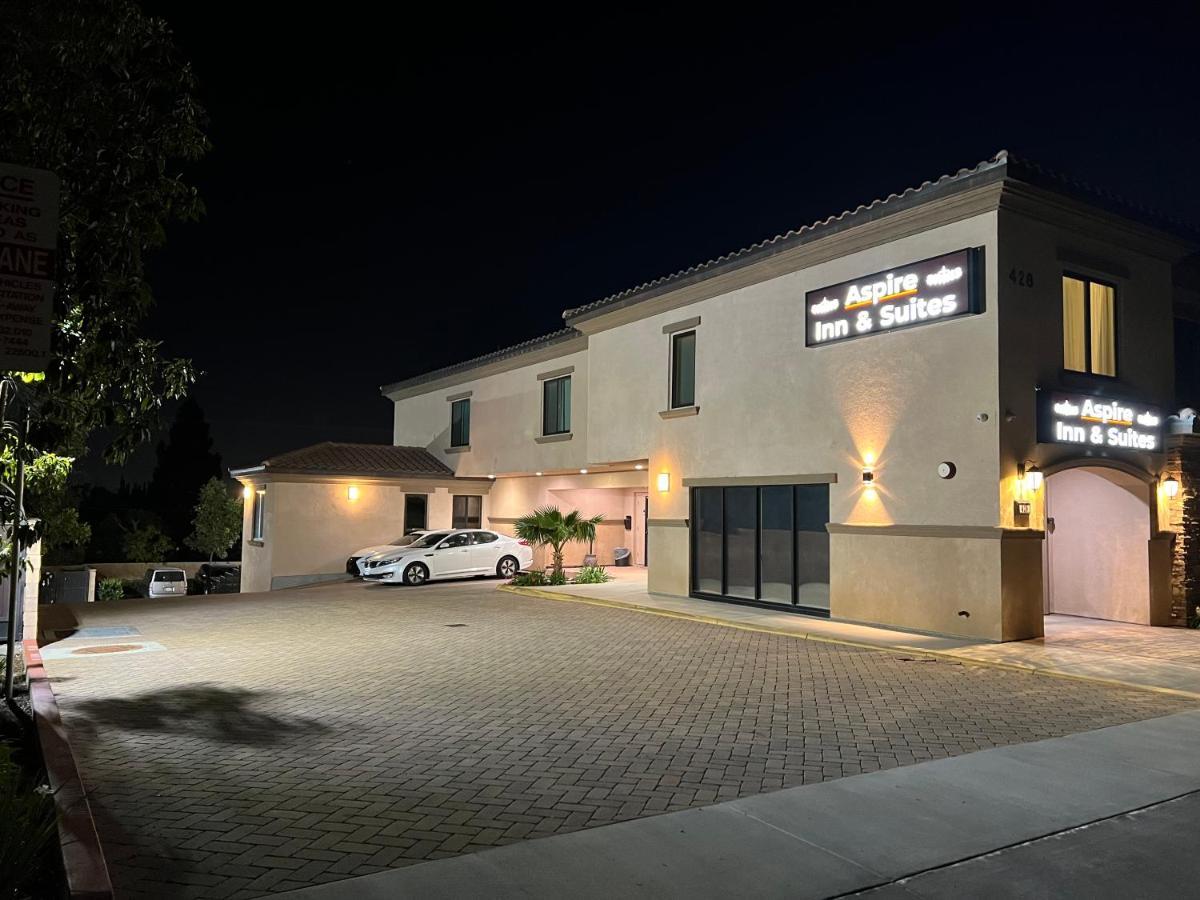 Aspire Inn & Suites Orange Ngoại thất bức ảnh